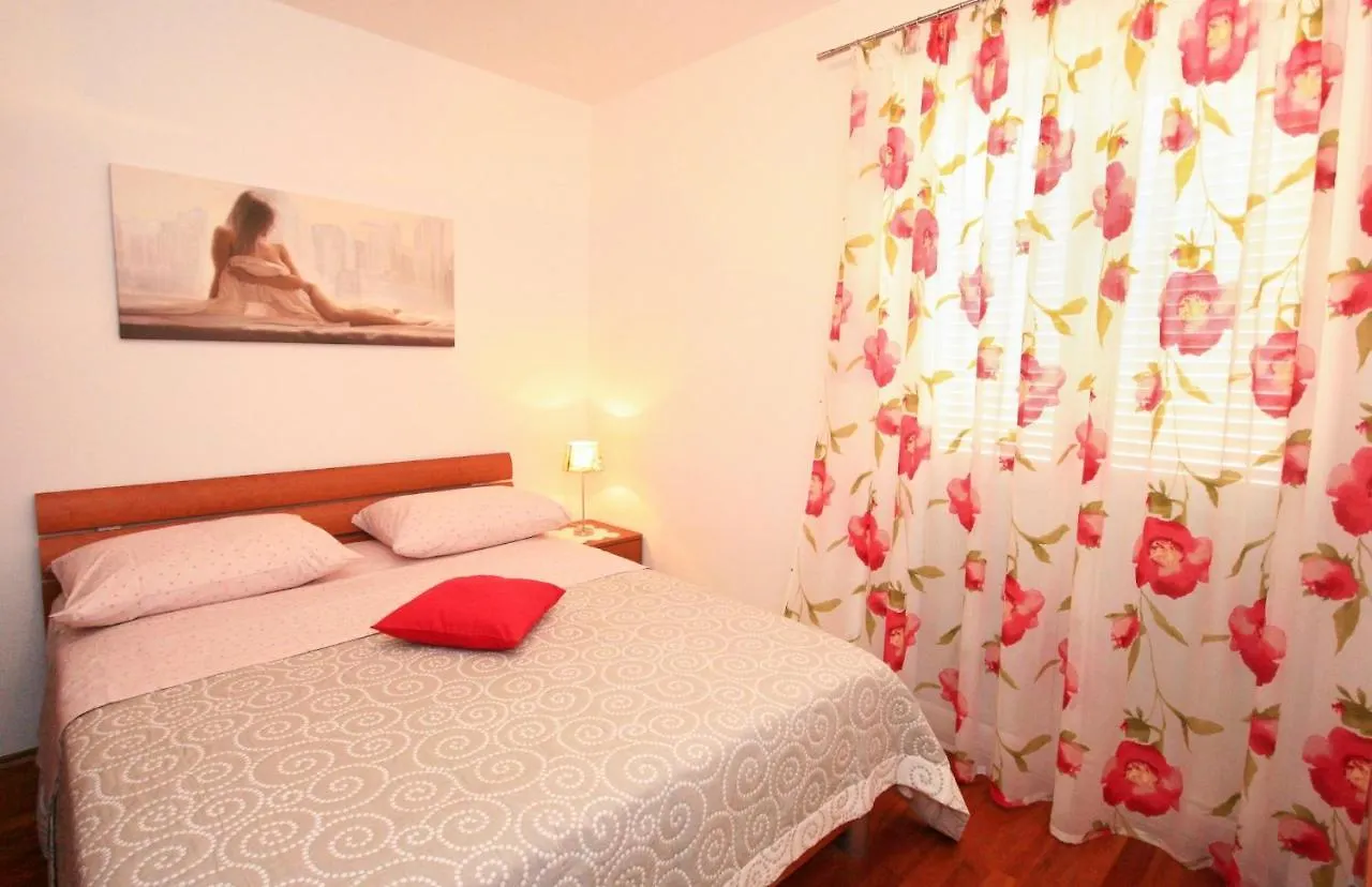 Apartments With A Parking Space Baska, Krk - 19420 Croatia