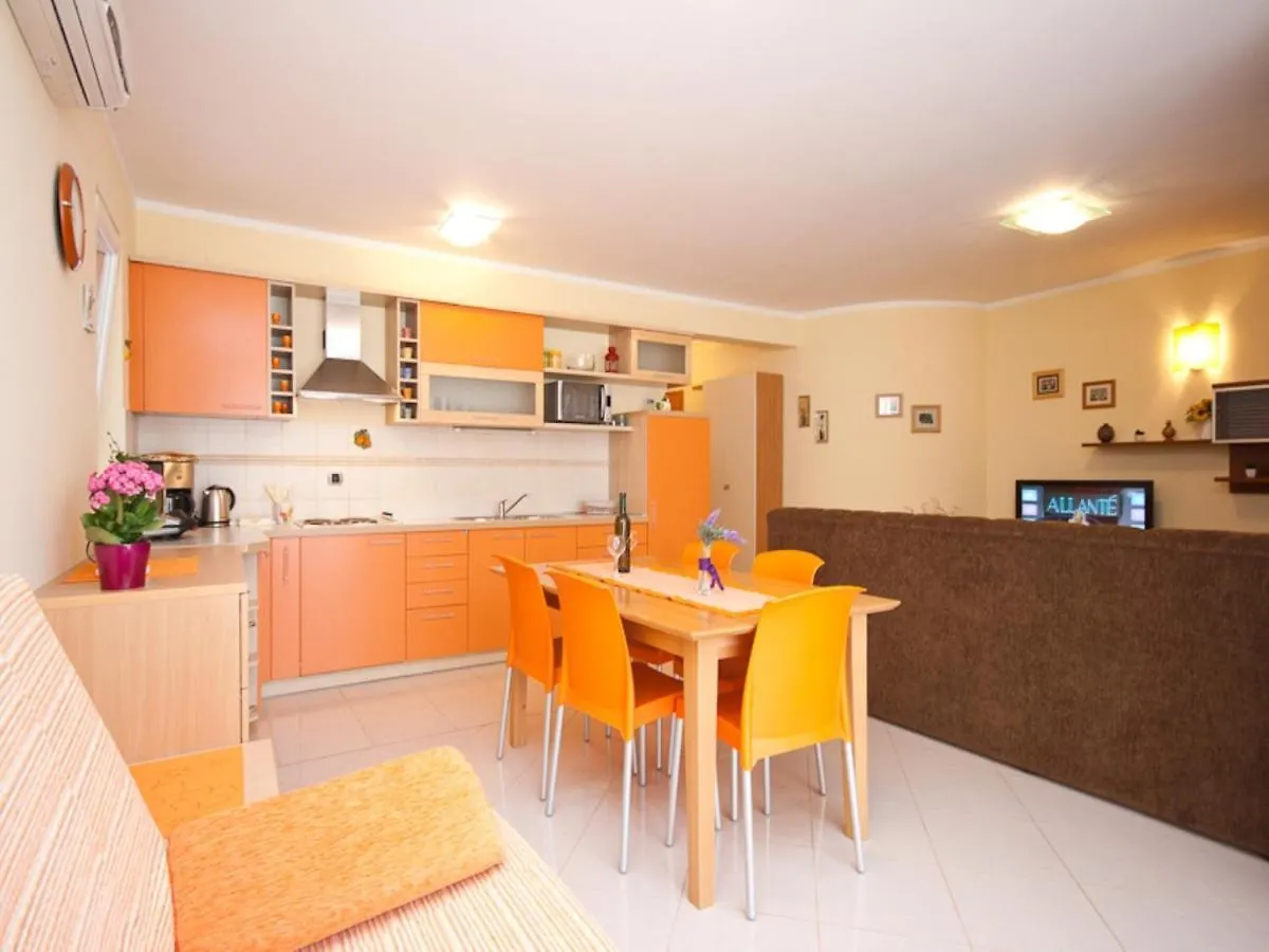 Apartments With A Parking Space Baska, Krk - 19420 Baska (Krk)