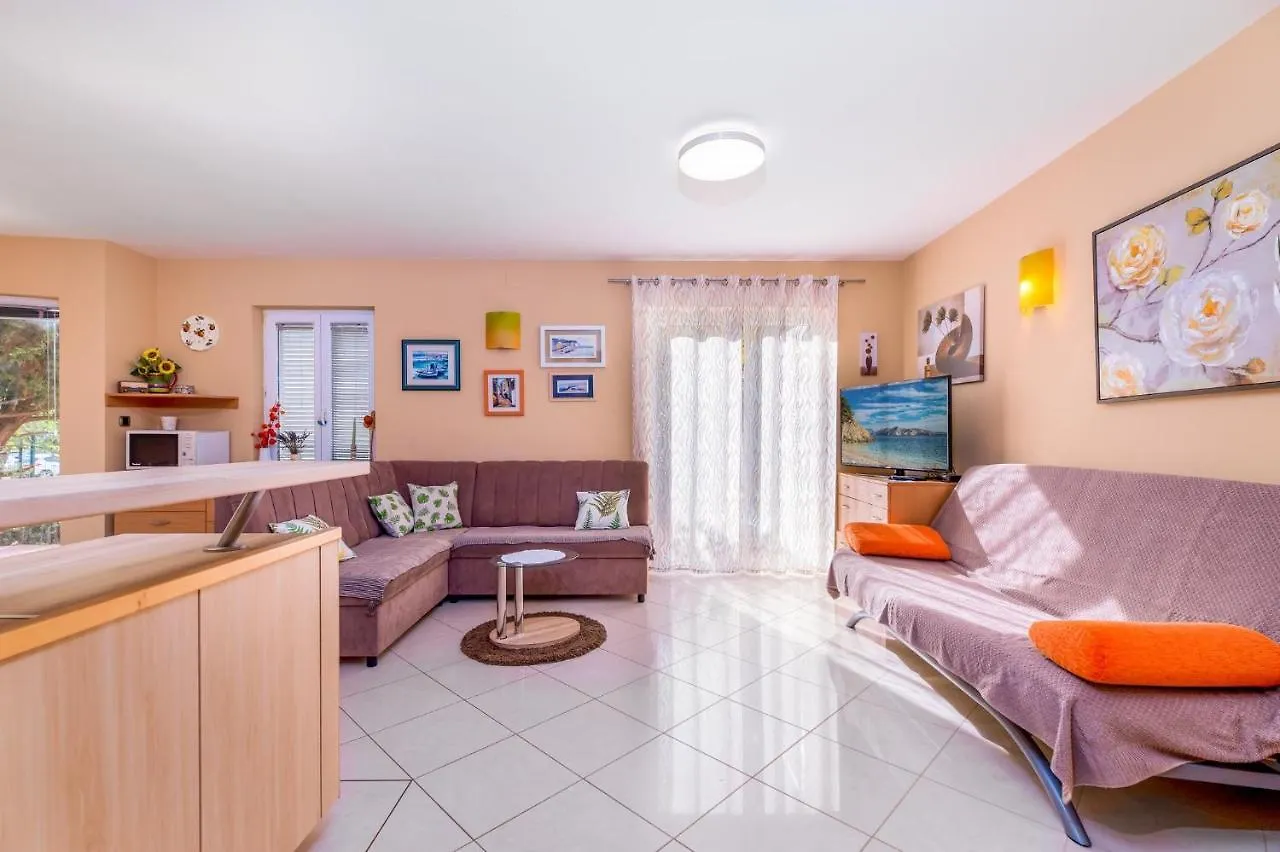 Apartments With A Parking Space Baska, Krk - 19420 Baska (Krk)